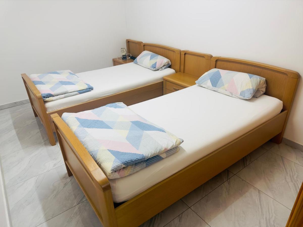Fully Equipped Apartment 3 Rooms 5 Bed Hamburg-Harburg Buitenkant foto