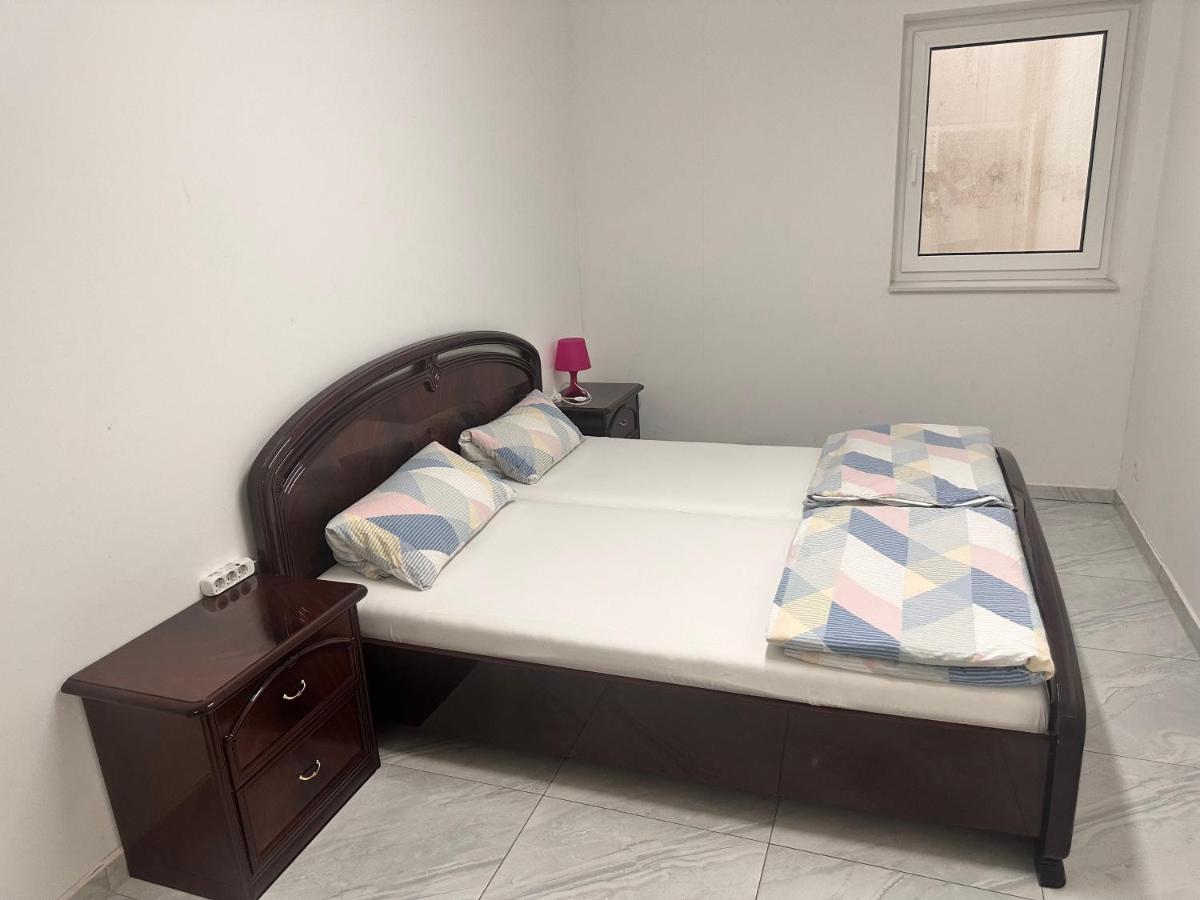 Fully Equipped Apartment 3 Rooms 5 Bed Hamburg-Harburg Buitenkant foto